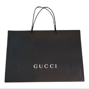 Jumbo Gucci paper shopping bag